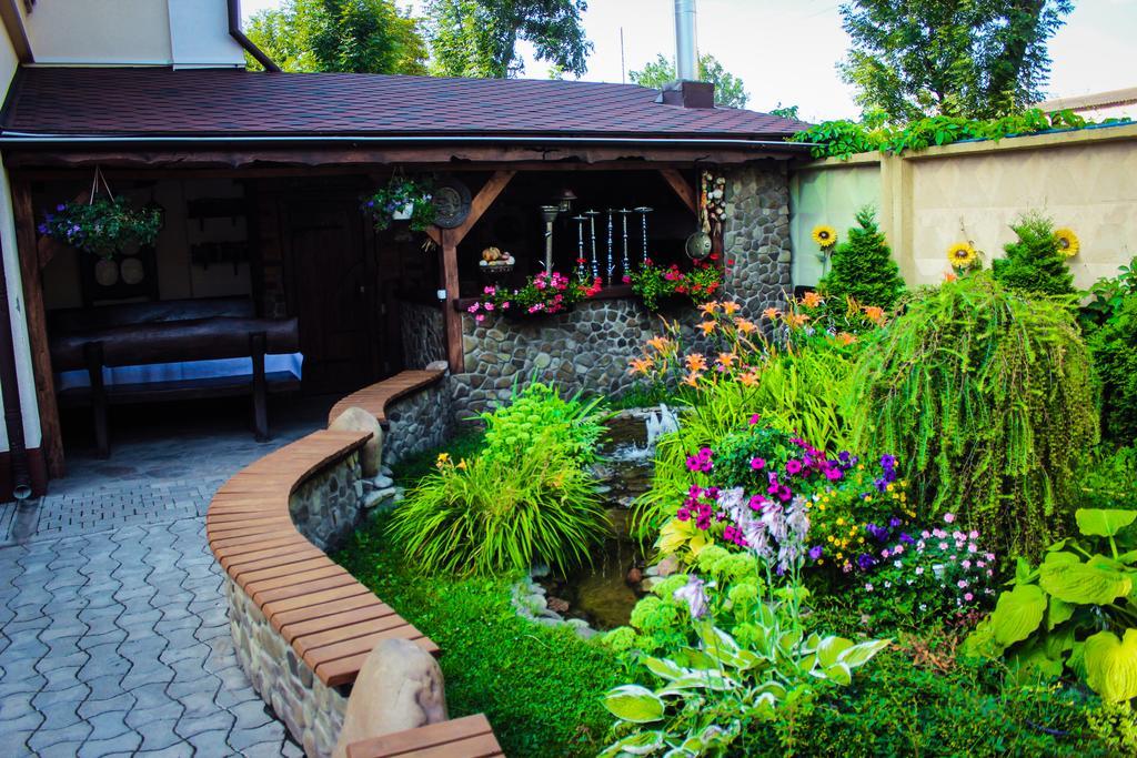 Nashe Misto Guest House Ковель Экстерьер фото