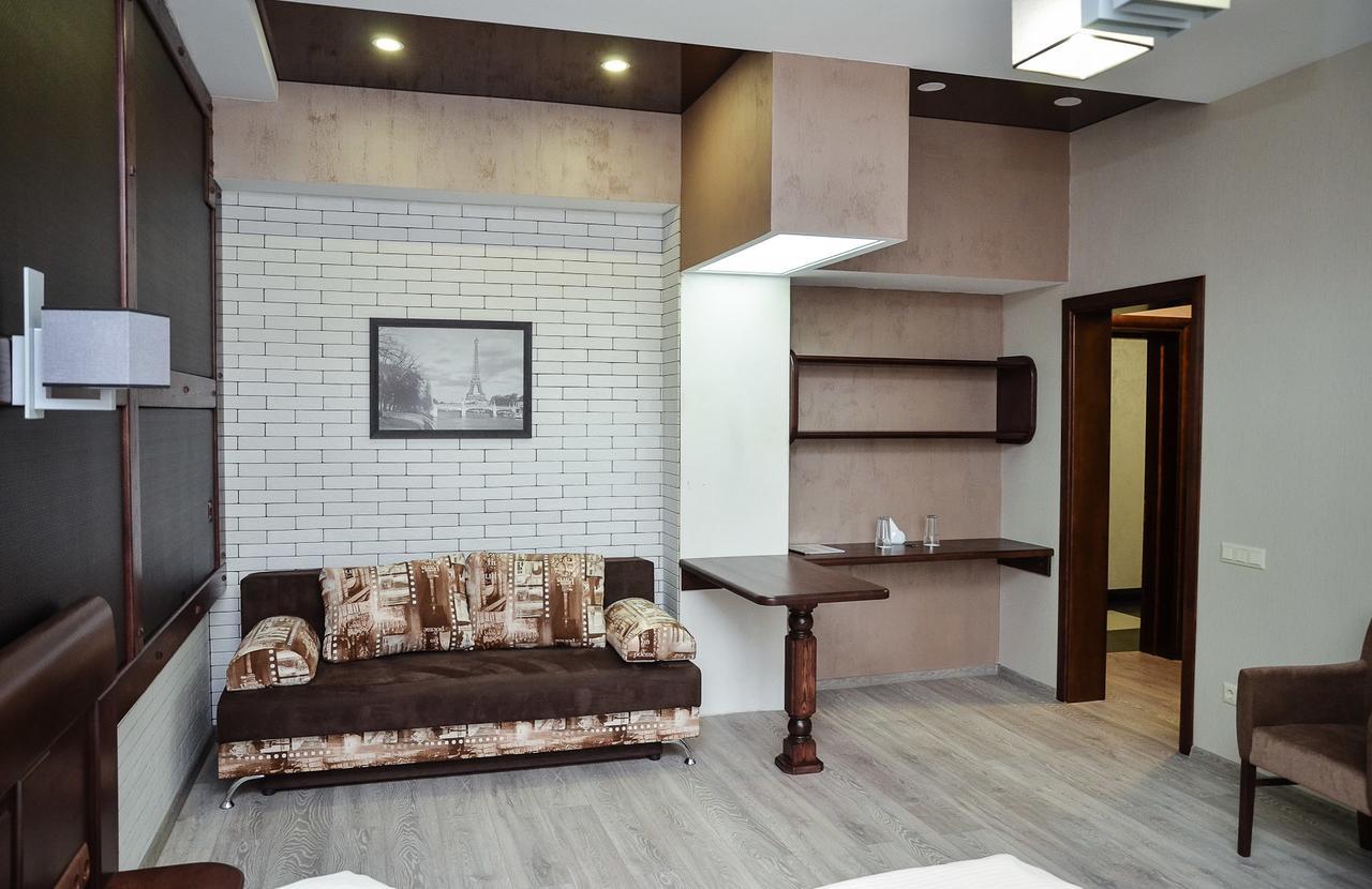 Nashe Misto Guest House Ковель Экстерьер фото